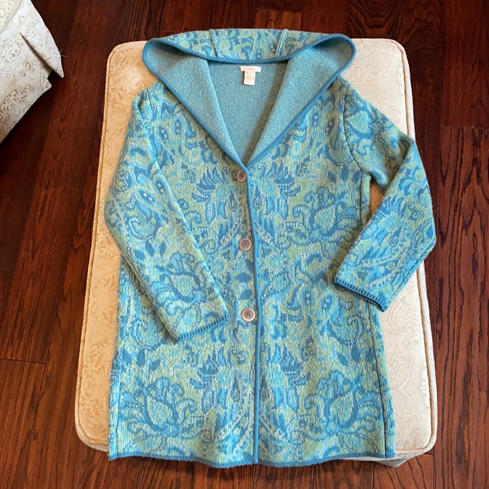 Beautiful cardigan by Sundance shades of turquoise and sage. Size medium